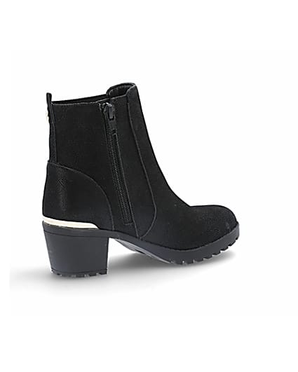 360 degree animation of product Girls black ribbed heeled boots frame-13