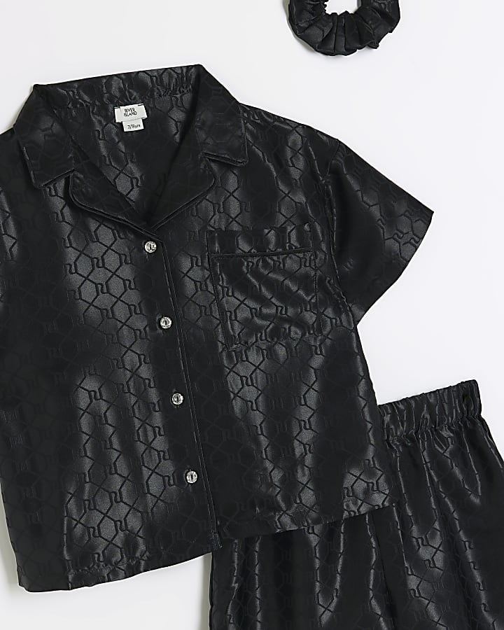 Girls black satin short sleeve pyjama set