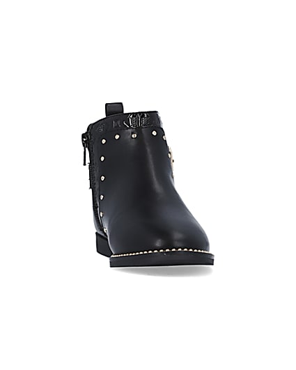 360 degree animation of product Girls black studded boots frame-20