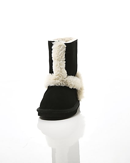 360 degree animation of product Girls black suede faux fur lined ankle boots frame-3