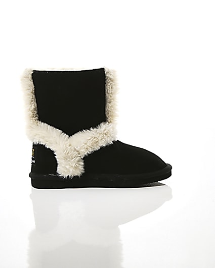 360 degree animation of product Girls black suede faux fur lined ankle boots frame-10