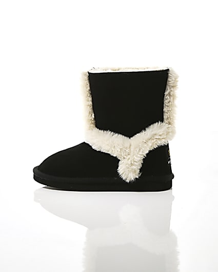 360 degree animation of product Girls black suede faux fur lined ankle boots frame-21