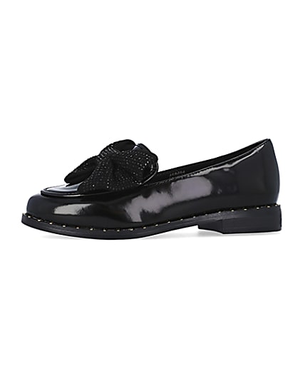360 degree animation of product Girls Black wide fit Gem Bow patent Loafers frame-2