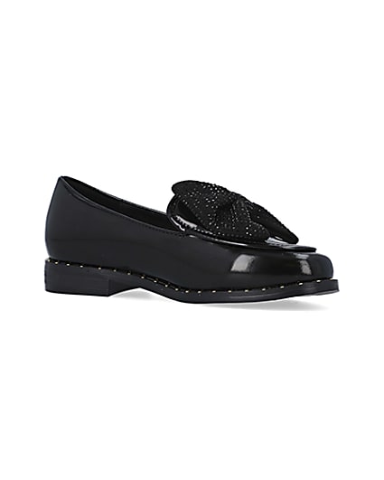 360 degree animation of product Girls Black wide fit Gem Bow patent Loafers frame-17