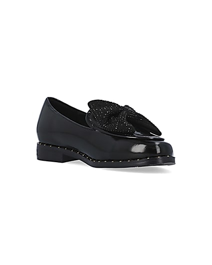 360 degree animation of product Girls Black wide fit Gem Bow patent Loafers frame-18