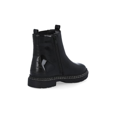 360 degree animation of product Girls black wide fit patent chelsea boots frame-12