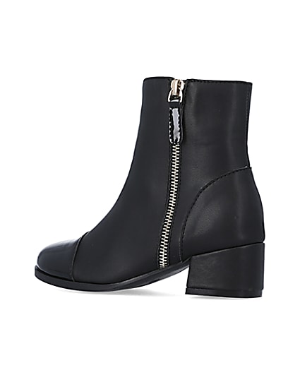 360 degree animation of product Girls Black Zip Detail Heel Boots frame-5