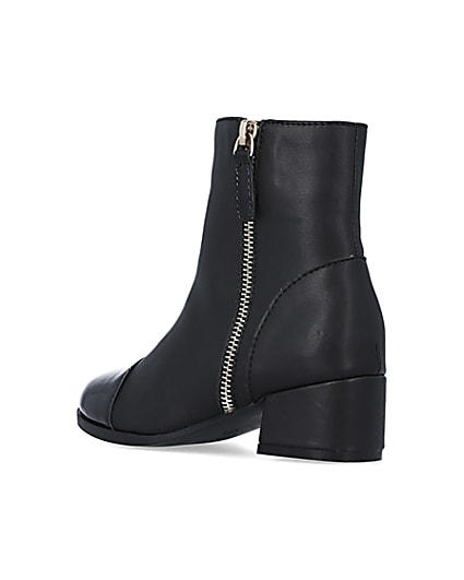 360 degree animation of product Girls Black Zip Detail Heel Boots frame-6