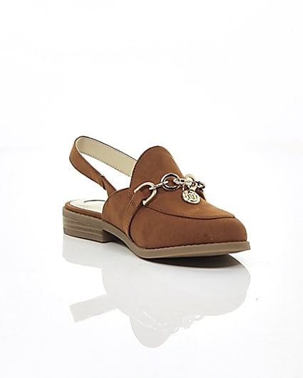 360 degree animation of product Girls brown chain backless loafers frame-6