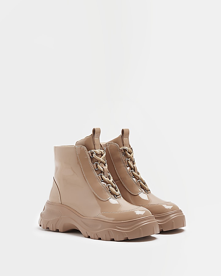 Girls brown lace up patent hiker boots