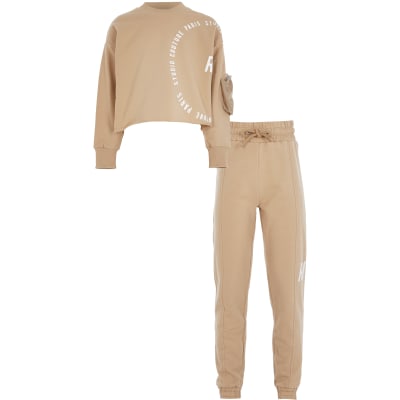 girls brown sweatshirt