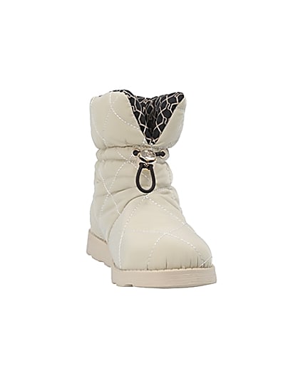 360 degree animation of product Girls cream RI puffer snow boots frame-20