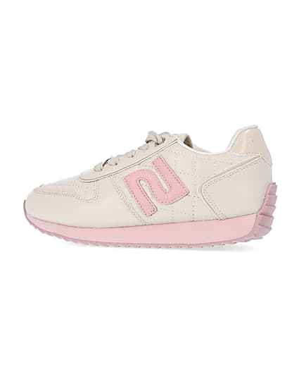 360 degree animation of product Girls ecru RI quilted runner trainers frame-4