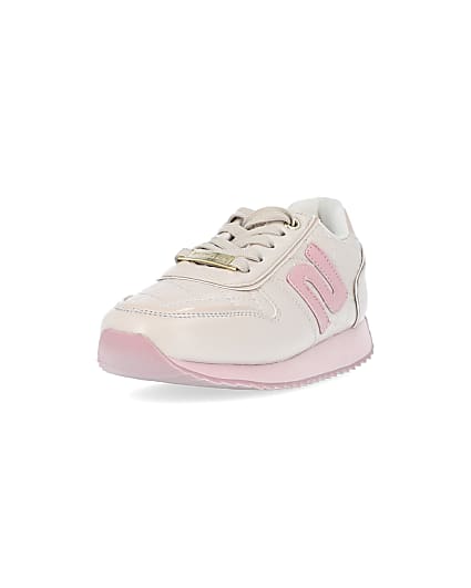 360 degree animation of product Girls ecru RI quilted runner trainers frame-23