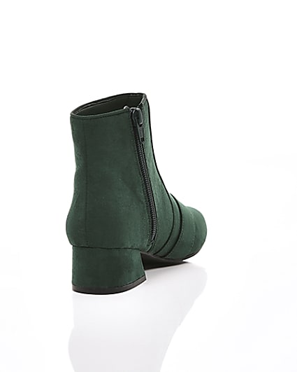 360 degree animation of product Girls green double circle RI boots frame-14
