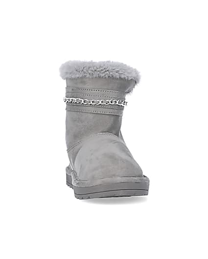 360 degree animation of product Girls Grey Faux Fur Chain Strap Boots frame-20