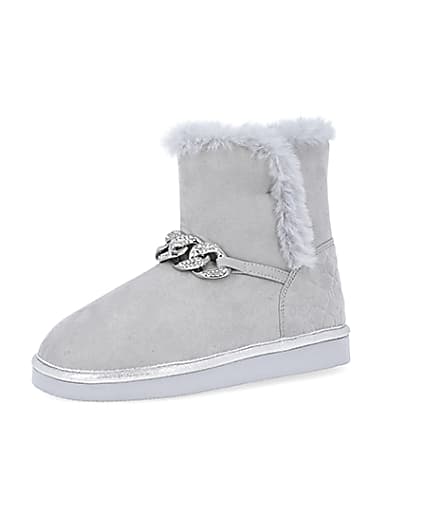 360 degree animation of product Girls grey faux fur lined chain boots frame-1
