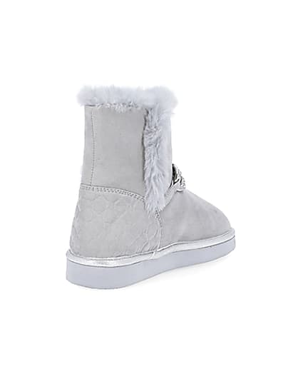 360 degree animation of product Girls grey faux fur lined chain boots frame-11