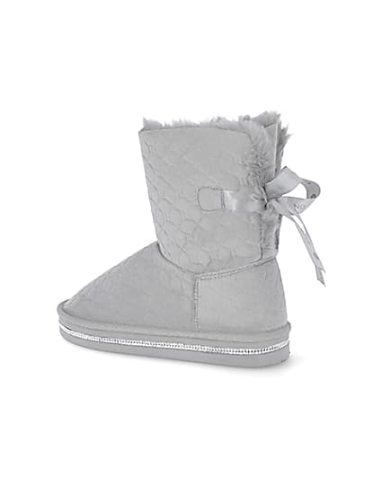 360 degree animation of product Girls grey RI monogram faux fur boots frame-5