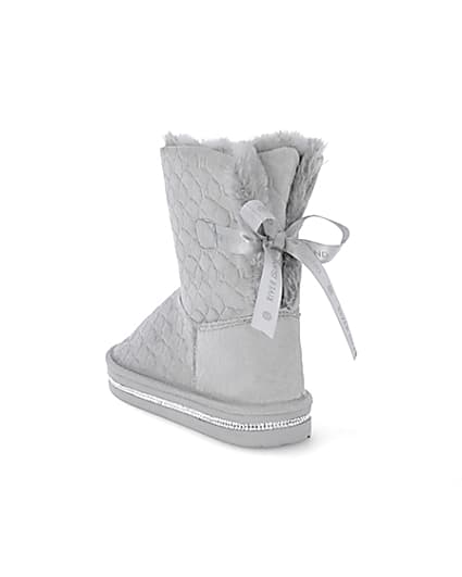 360 degree animation of product Girls grey RI monogram faux fur boots frame-7