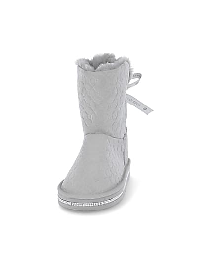 360 degree animation of product Girls grey RI monogram faux fur boots frame-22