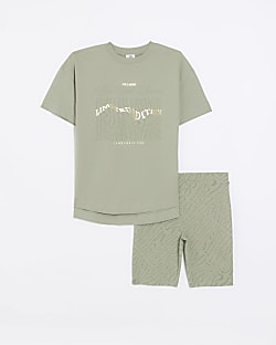 Girls Khaki graphic t-shirt and shorts outfit
