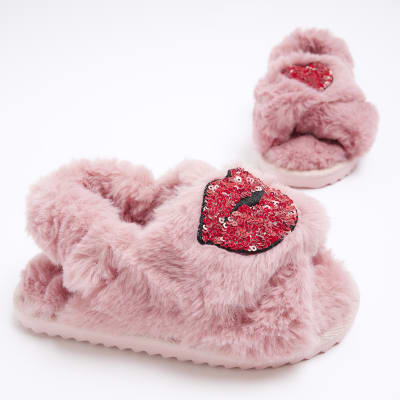 Girls pink faux fur lips slippers River Island