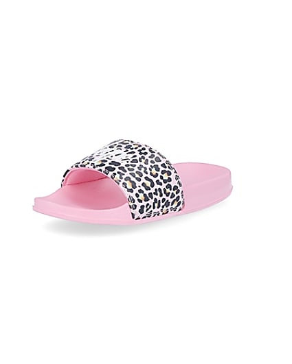 360 degree animation of product Girls pink Hype animal print sliders frame-0