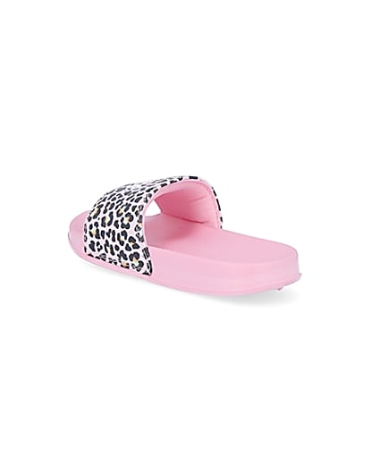 360 degree animation of product Girls pink Hype animal print sliders frame-6