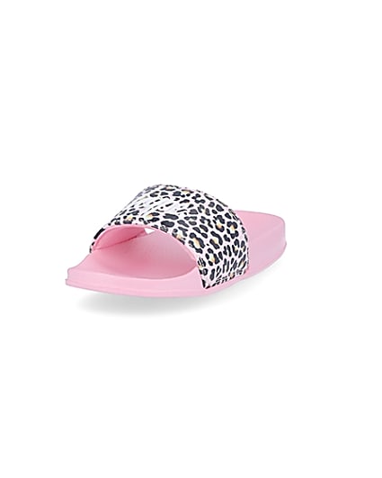 360 degree animation of product Girls pink Hype animal print sliders frame-23