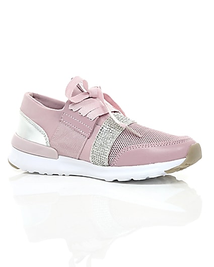 360 degree animation of product Girls pink metallic runner trainers frame-8