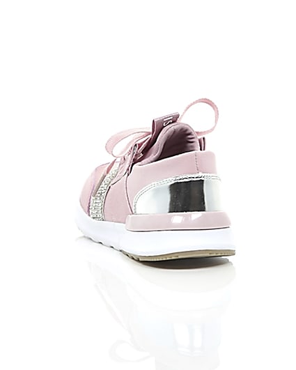 360 degree animation of product Girls pink metallic runner trainers frame-17