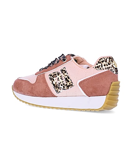 360 degree animation of product Girls pink RI leopard print runner trainers frame-5