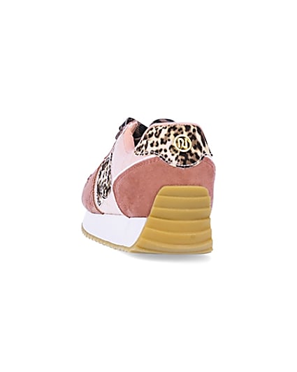 360 degree animation of product Girls pink RI leopard print runner trainers frame-8