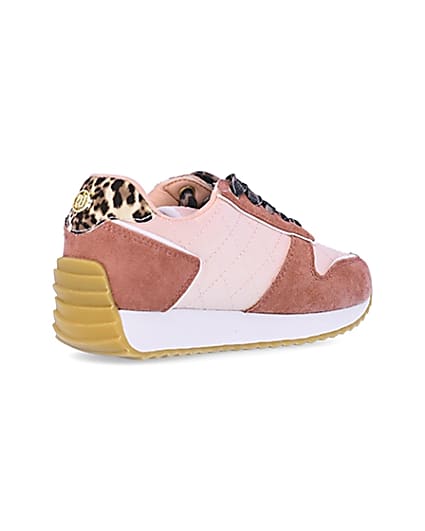 360 degree animation of product Girls pink RI leopard print runner trainers frame-12
