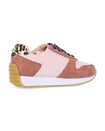 360 degree animation of product Girls pink RI leopard print runner trainers frame-13