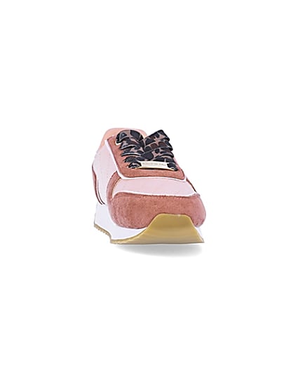 360 degree animation of product Girls pink RI leopard print runner trainers frame-20