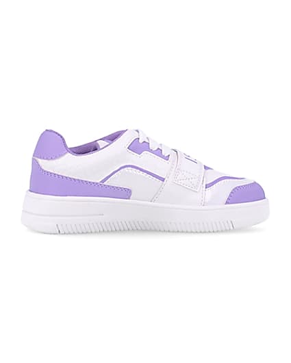360 degree animation of product Girls purple RI branded Velcro trainers frame-14