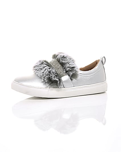 360 degree animation of product Girls silver faux fur diamante strap plimsoll frame-23