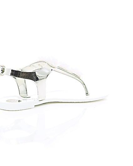 360 degree animation of product Girls white and silver floral jelly sandals frame-12