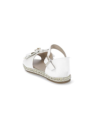 360 degree animation of product Girls white bow espadrille sandals frame-7