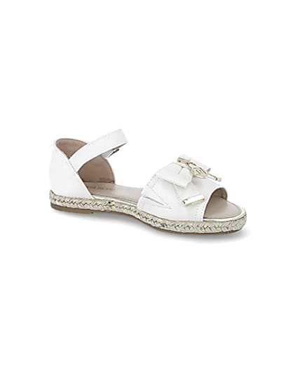 360 degree animation of product Girls white bow espadrille sandals frame-17