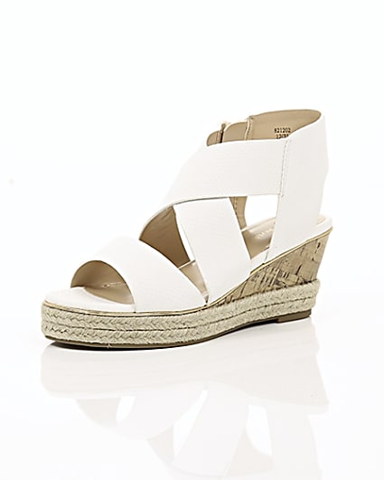 360 degree animation of product Girls white cork wedge sandals frame-0