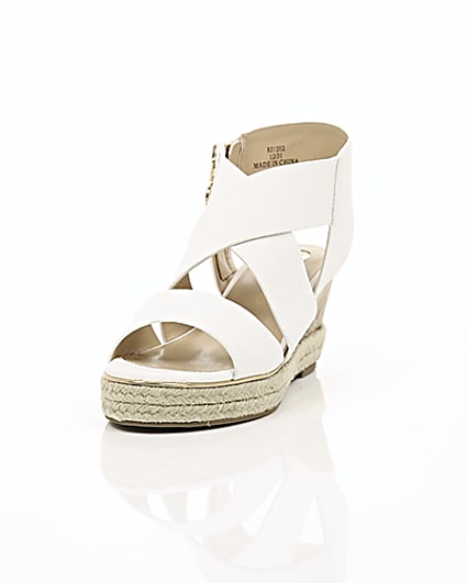 360 degree animation of product Girls white cork wedge sandals frame-2
