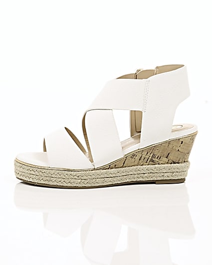 360 degree animation of product Girls white cork wedge sandals frame-22