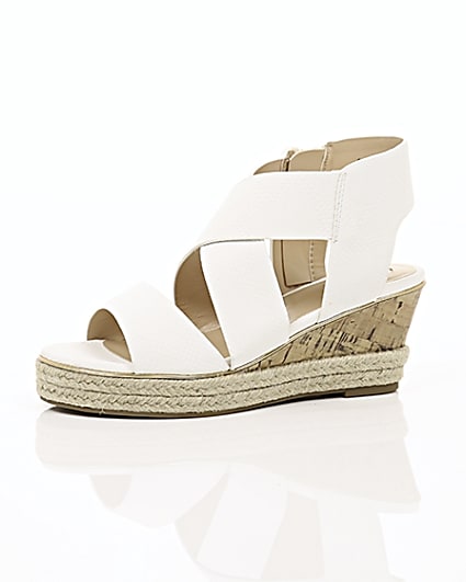 360 degree animation of product Girls white cork wedge sandals frame-23