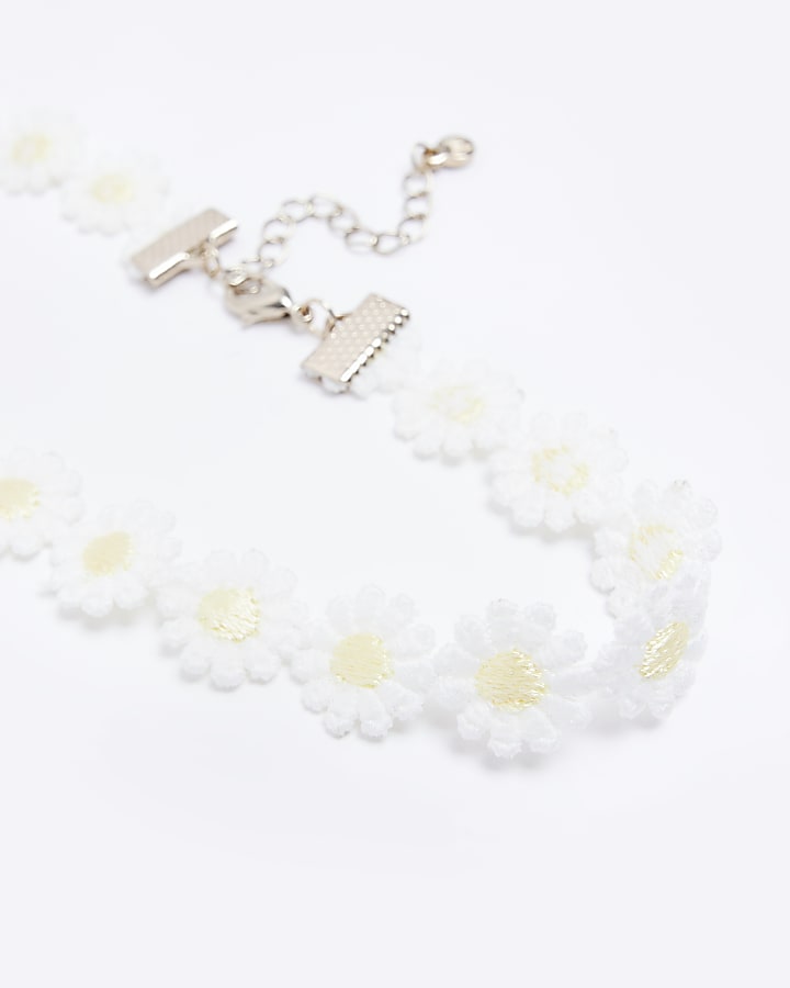 Girls White Daisy Choker Necklace
