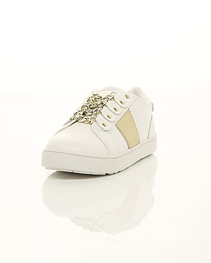 360 degree animation of product Girls white gold chain plimsolls frame-2