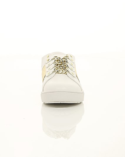 360 degree animation of product Girls white gold chain plimsolls frame-4