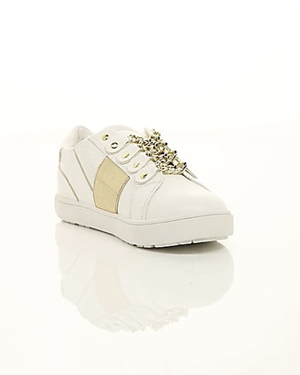 360 degree animation of product Girls white gold chain plimsolls frame-6